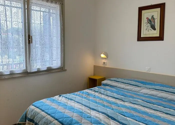 Tastefully Furnished Flat With Pool And Playground 别墅