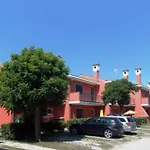 Villa Tastefully Furnished Flat With Pool And Playground Bibione