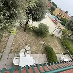 Tastefully Furnished Flat With Pool And Playground Villa