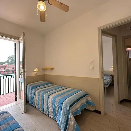Tastefully Furnished Flat With Pool And Playground Willa *