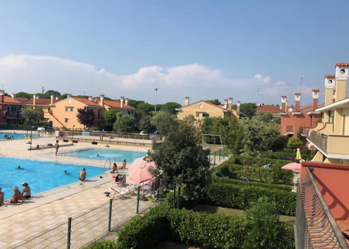 Tastefully Furnished Flat With Pool And Playground Villa Bibione